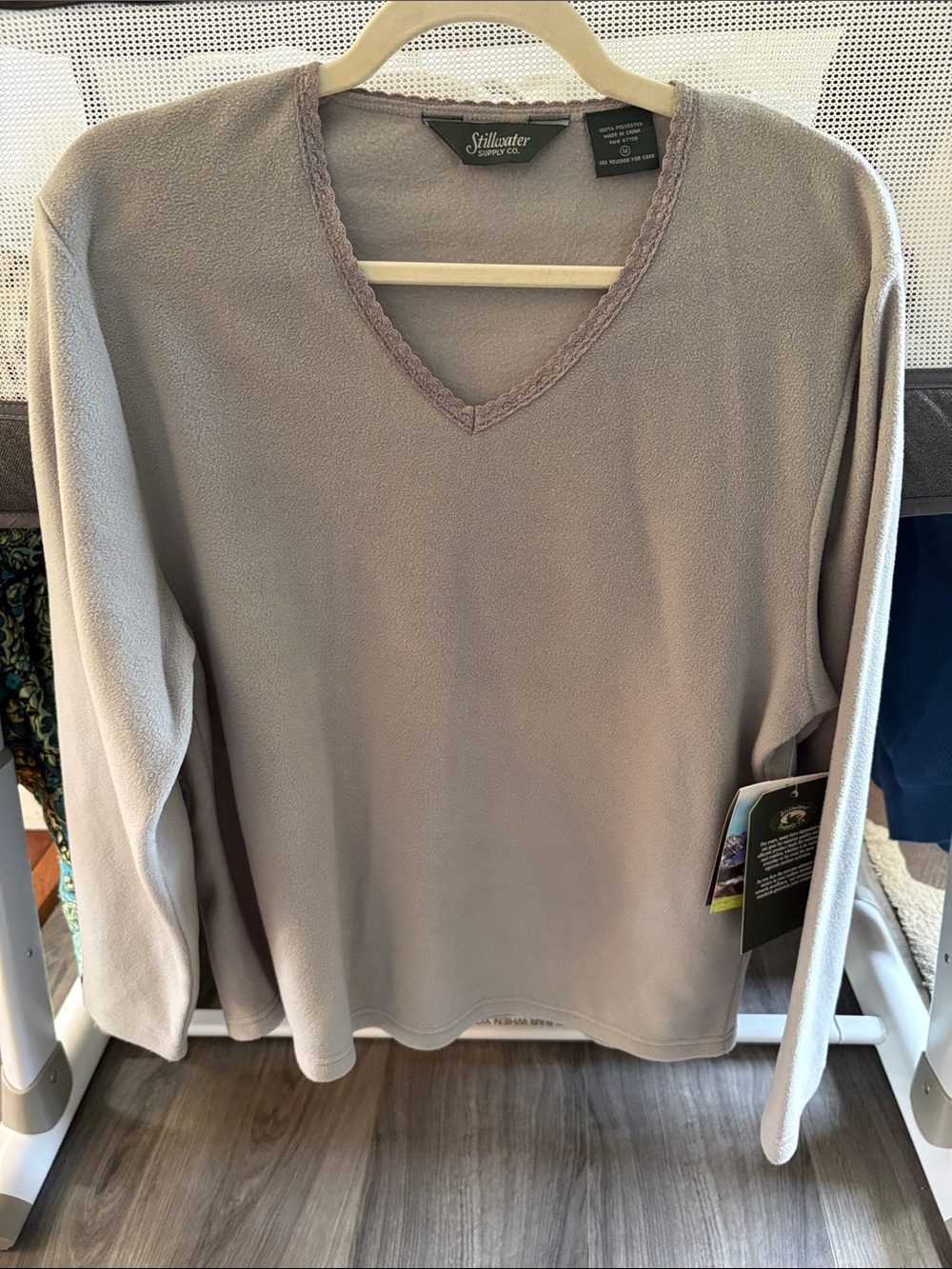 Stillwater Women’s V-Neck Sweater — Grey